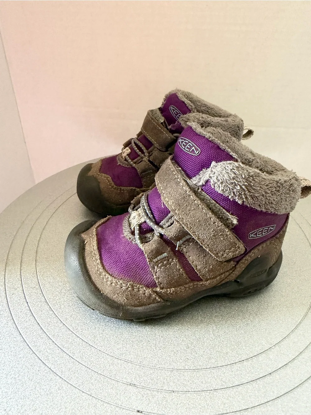 Keen knotch chukka mid High insulated boots size infant 5 Purple/Grey ColorWay